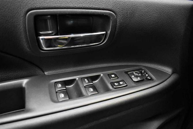 Mitsubishi Outlander III Рестайлинг 2 с пробегом 2018 года, цена 1 950 000 рублей, 117965 км, внедорожник, Автокод Объявления