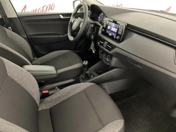 Skoda Rapid II с пробегом 2021 года, цена 1 415 000 рублей, 104805 км, лифтбек, Автокод Объявления