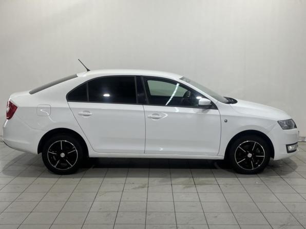 Skoda Rapid I с пробегом 2014 года, цена 755 000 рублей, 257228 км, лифтбек, Автокод Объявления