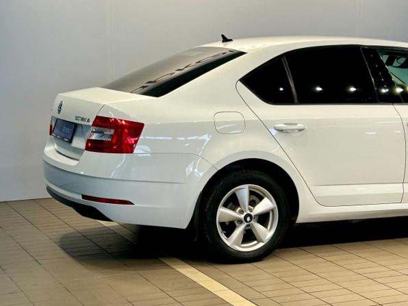 Skoda Octavia III (A7) Рестайлинг с пробегом 2017 года, цена 1 657 000 рублей, 169778 км, лифтбек, Автокод Объявления