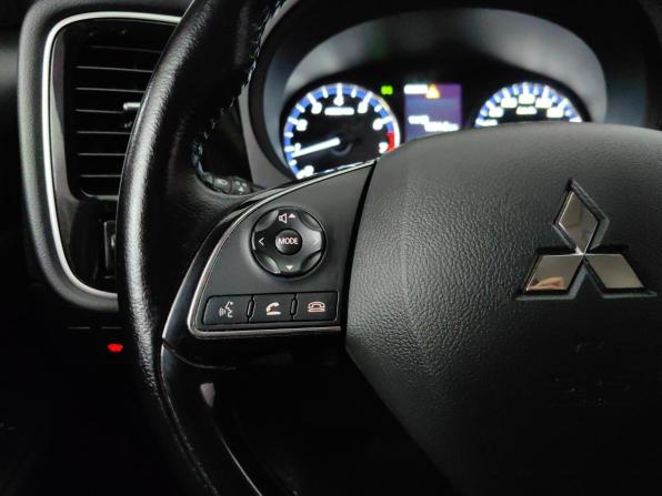 Mitsubishi Outlander III Рестайлинг 2 с пробегом 2015 года, цена 1 625 000 рублей, 146000 км, внедорожник, Автокод Объявления