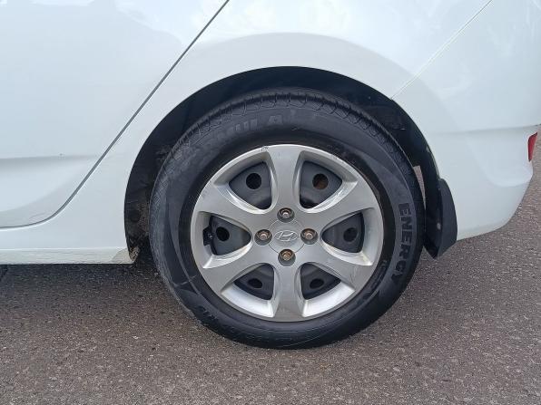 Hyundai Solaris I с пробегом 2012 года, цена 709 000 рублей, 113905 км, хэтчбек, Автокод Объявления