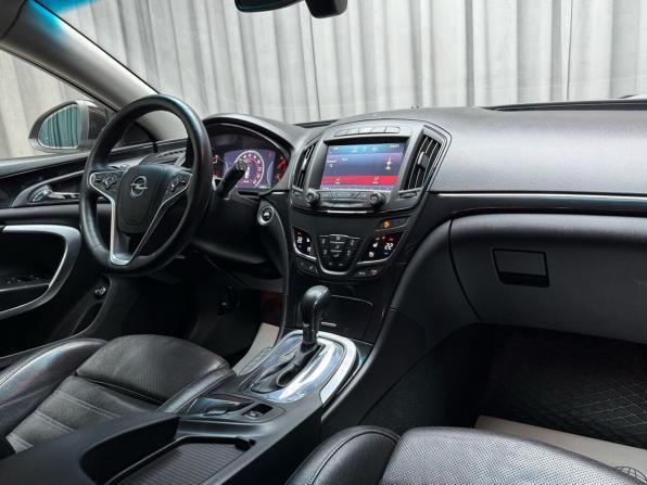 Opel Insignia I Рестайлинг с пробегом 2014 года, цена 1 279 000 рублей, 119499 км, универсал, Автокод Объявления