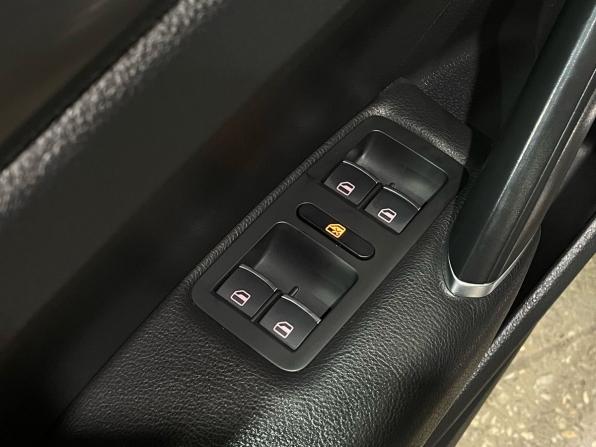 Volkswagen Passat (North America and China) I Рестайлинг с пробегом 2016 года, цена 1 750 000 рублей, 96517 км, седан, Автокод Объявления