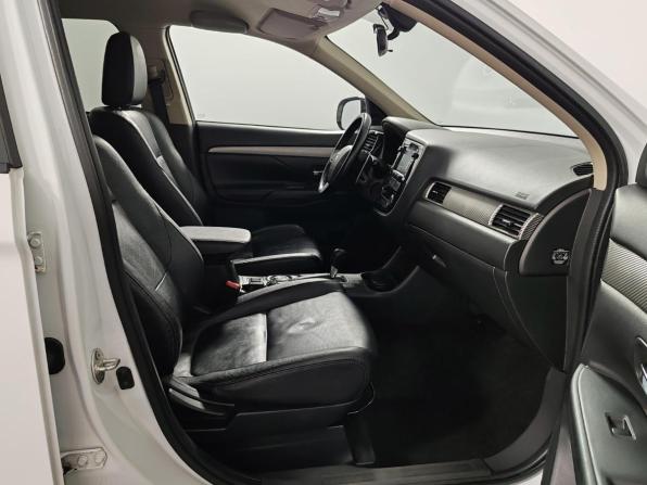Mitsubishi Outlander III с пробегом 2013 года, цена 1 369 000 рублей, 222799 км, внедорожник, Автокод Объявления