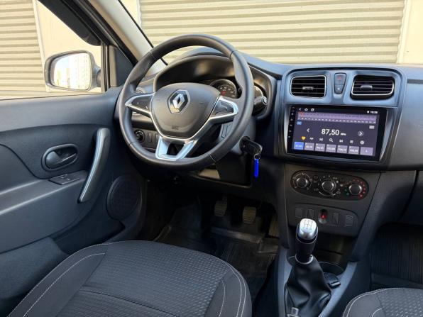 Renault Sandero II Рестайлинг с пробегом 2021 года, цена 995 000 рублей, 91692 км, хэтчбек, Автокод Объявления
