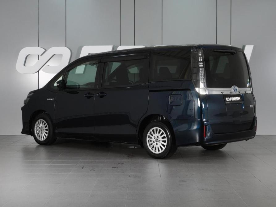 Toyota Voxy III (R80) Минеральные Воды  - изображение 2