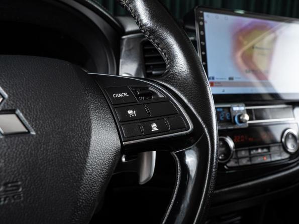 Mitsubishi Outlander III Рестайлинг 3 с пробегом 2019 года, цена 3 249 000 рублей, 126400 км, внедорожник, Автокод Объявления
