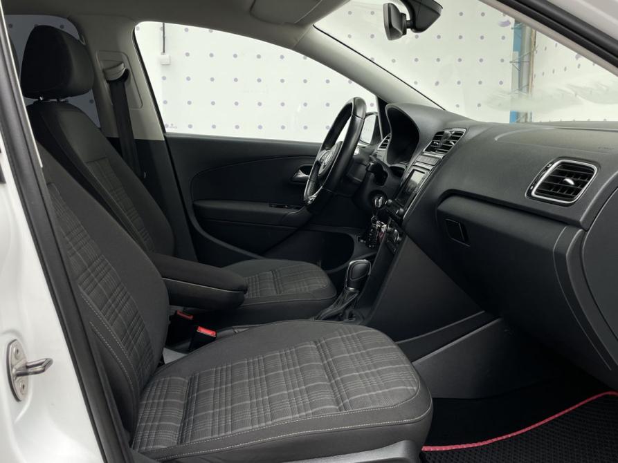 Volkswagen Polo V Рестайлинг Тамбов  - изображение 12