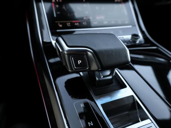 Audi Q8 I (4M) с пробегом 2022 года, цена 9 798 000 рублей, 19755 км, внедорожник, Автокод Объявления