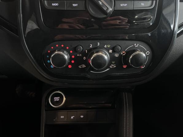 Renault Kaptur I Рестайлинг с пробегом 2021 года, цена 1 399 000 рублей, 86722 км, внедорожник, Автокод Объявления