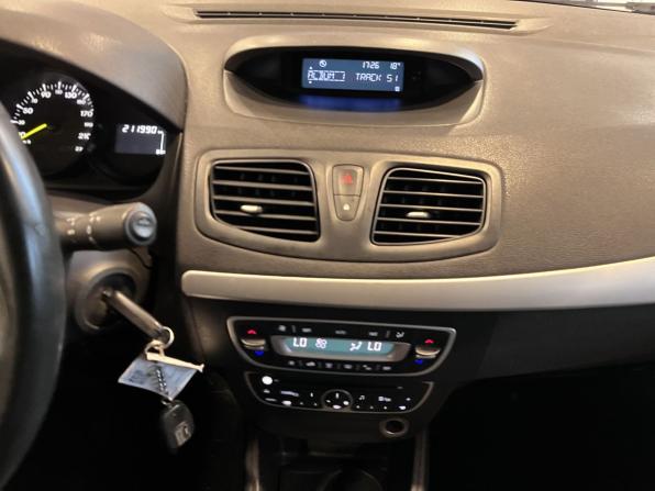 Renault Fluence I с пробегом 2012 года, цена 615 000 рублей, 211989 км, седан, Автокод Объявления