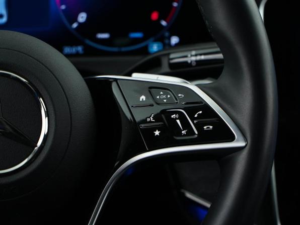 Mercedes-Benz E-Класс V (W213 S213 C238) Рестайлинг с пробегом 2024 года, цена 6 615 000 рублей, 14413 км, седан, Автокод Объявления