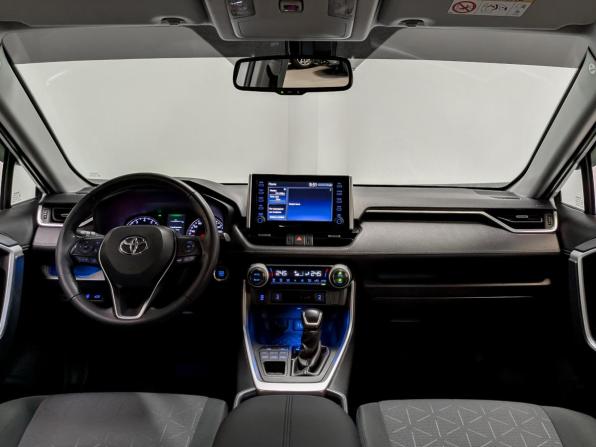 Toyota RAV4 V (XA50) с пробегом 2021 года, цена 3 300 000 рублей, 73747 км, внедорожник, Автокод Объявления