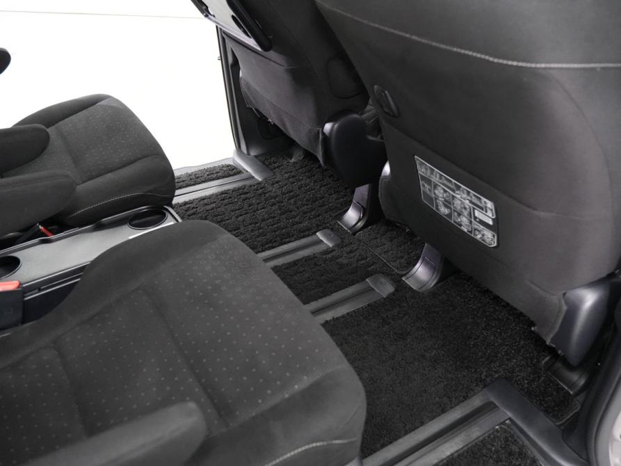 Toyota Noah III (R80) Рестайлинг Новосибирск  - изображение 9