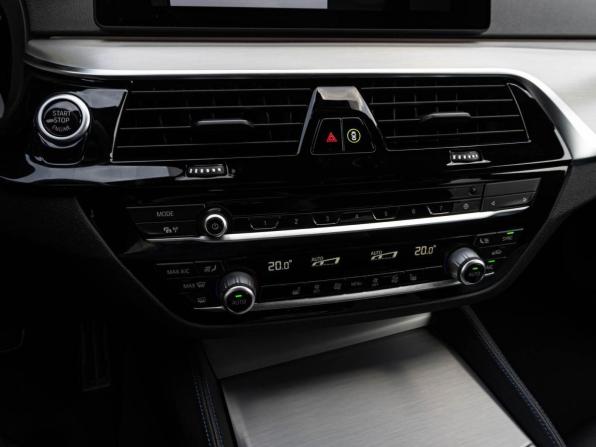 BMW 5 серии VII (G30/G31/G38) с пробегом 2019 года, цена 3 499 000 рублей, 120111 км, седан, Автокод Объявления