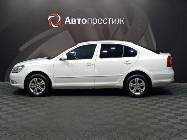 Skoda Octavia II (A5) Рестайлинг с пробегом 2013 года, цена 655 000 рублей, 266000 км, лифтбек, Автокод Объявления