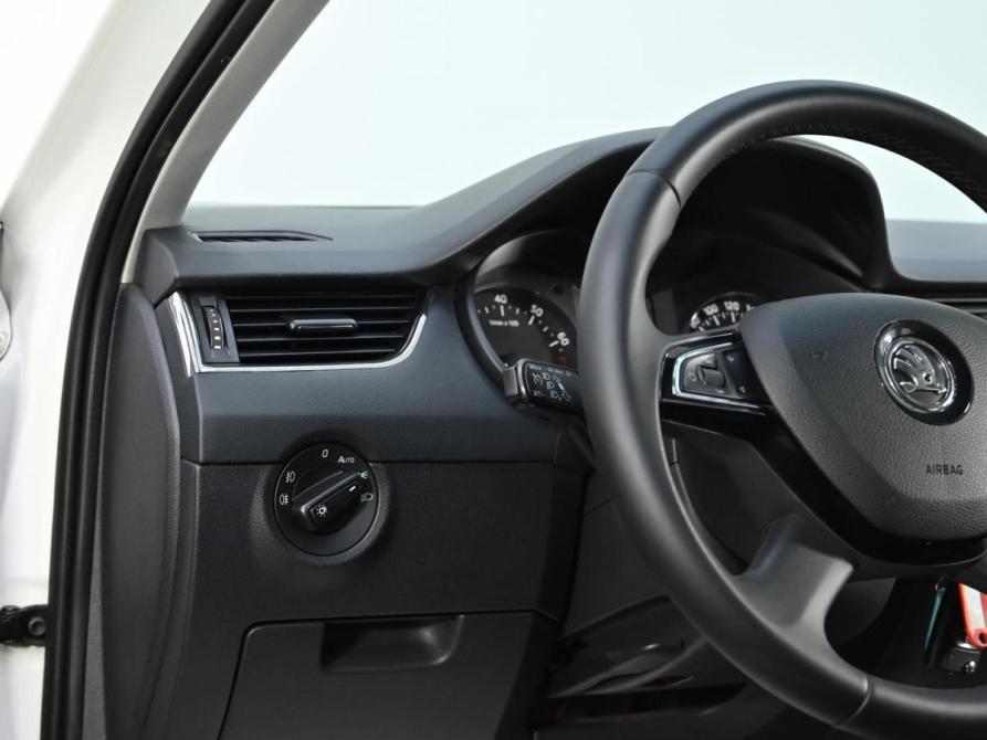 Skoda Octavia III (A7) Москва  - изображение 8