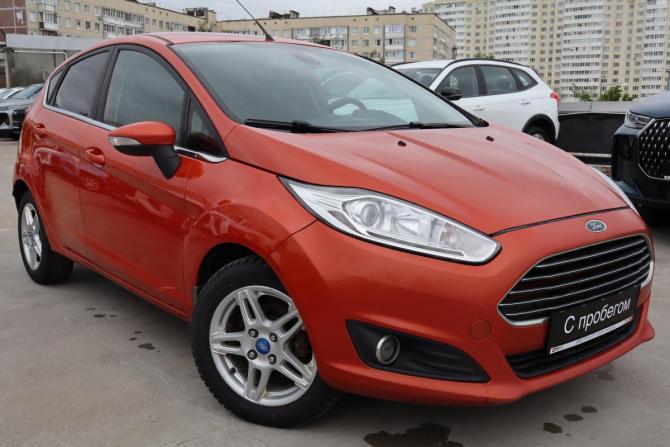 Ford Fiesta Mk6 Рестайлинг с пробегом 2015 года, цена 649 000 рублей, 189000 км, хэтчбек, Автокод Объявления