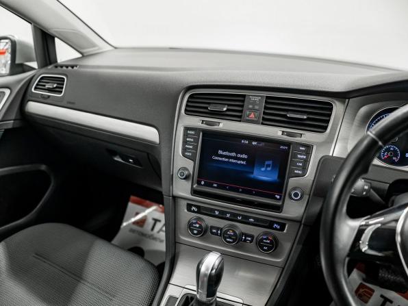 Volkswagen Golf VII с пробегом 2015 года, цена 1 150 000 рублей, 113399 км, универсал, Автокод Объявления