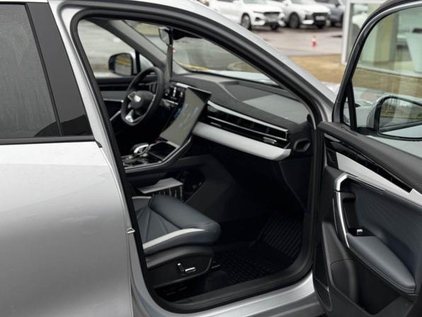 Новый Geely Atlas II 2026 года, цена 4 119 990 рублей, внедорожник, Автокод Объявления