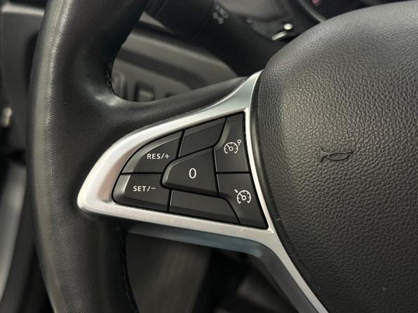 Renault Kaptur I Рестайлинг с пробегом 2021 года, цена 1 740 000 рублей, 87850 км, внедорожник, Автокод Объявления