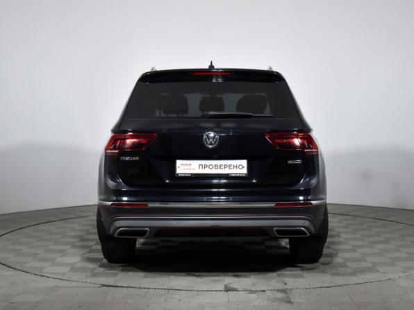Volkswagen Tiguan II с пробегом 2018 года, цена 2 810 000 рублей, 130587 км, внедорожник, Автокод Объявления