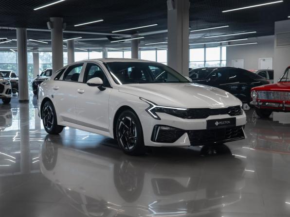 Kia K5 III Рестайлинг с пробегом 2026 года, цена 4 900 000 рублей, 15 км, седан, Автокод Объявления
