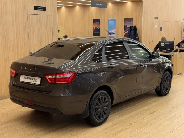 Lada (ВАЗ) Vesta I с пробегом 2022 года, цена 918 000 рублей, 106420 км, седан, Автокод Объявления