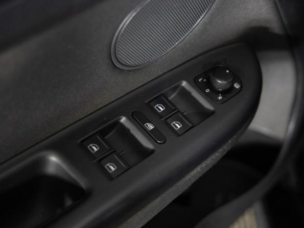 Volkswagen Golf Plus II с пробегом 2012 года, цена 949 000 рублей, 97316 км, хэтчбек, Автокод Объявления