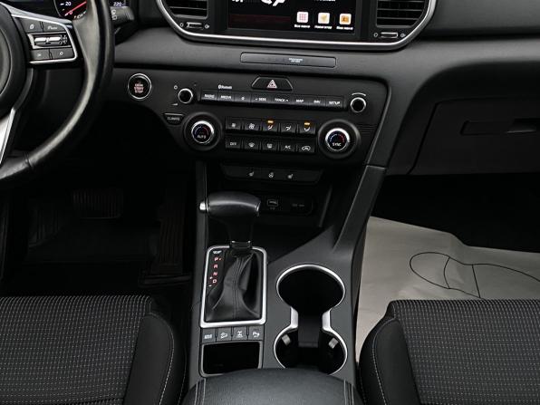 Kia Sportage IV Рестайлинг с пробегом 2021 года, цена 2 219 000 рублей, 115400 км, внедорожник, Автокод Объявления