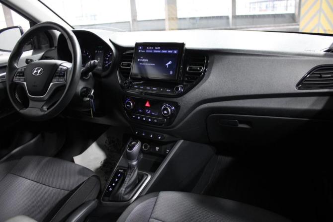 Hyundai Solaris II Рестайлинг с пробегом 2020 года, цена 1 525 000 рублей, 135000 км, седан, Автокод Объявления