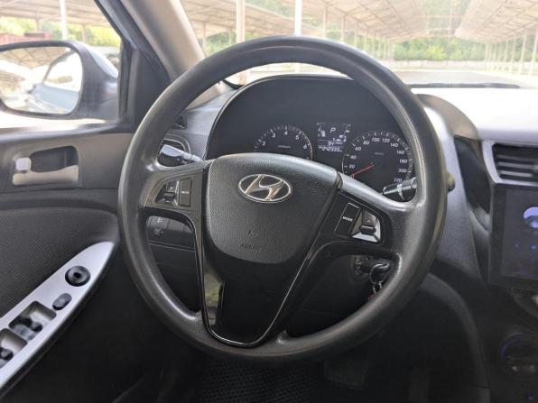 Hyundai Solaris I с пробегом 2011 года, цена 648 900 рублей, 242000 км, седан, Автокод Объявления