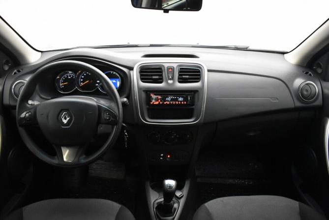 Renault Sandero II с пробегом 2016 года, цена 735 000 рублей, 81775 км, хэтчбек, Автокод Объявления