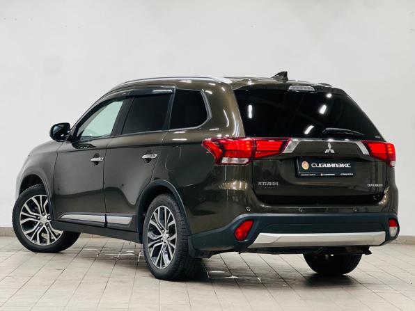 Mitsubishi Outlander III Рестайлинг 3 с пробегом 2018 года, цена 2 399 000 рублей, 130100 км, внедорожник, Автокод Объявления