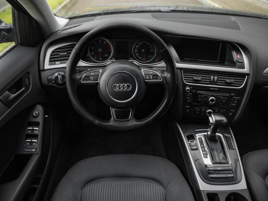 Audi A4 IV (B8) Рестайлинг Санкт-Петербург  - изображение 12