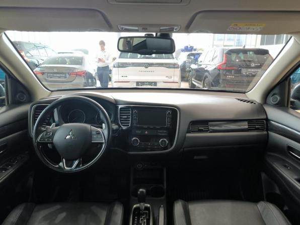 Mitsubishi Outlander III Рестайлинг 2 с пробегом 2016 года, цена 2 200 000 рублей, 96718 км, внедорожник, Автокод Объявления
