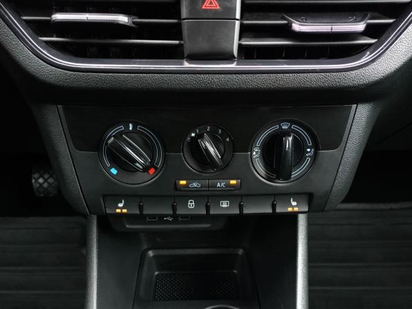 Skoda Rapid II с пробегом 2021 года, цена 1 445 000 рублей, 71820 км, лифтбек, Автокод Объявления