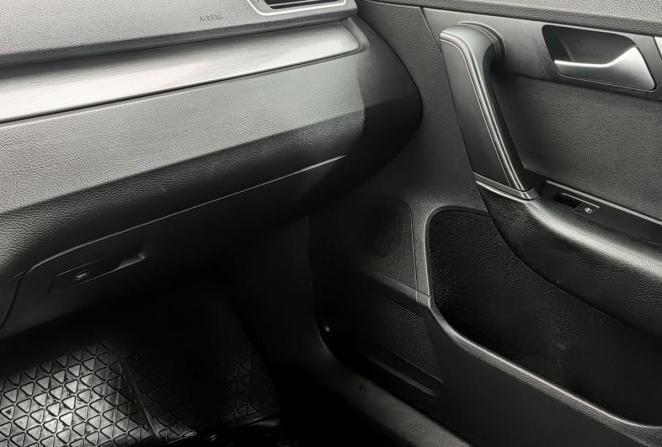 Volkswagen Passat B7 с пробегом 2012 года, цена 1 050 000 рублей, 153895 км, седан, Автокод Объявления