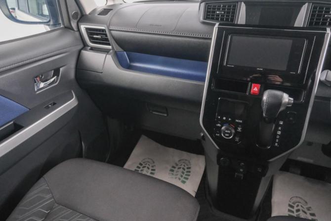 Toyota Roomy I с пробегом 2017 года, цена 999 000 рублей, 116959 км, микровэн, Автокод Объявления