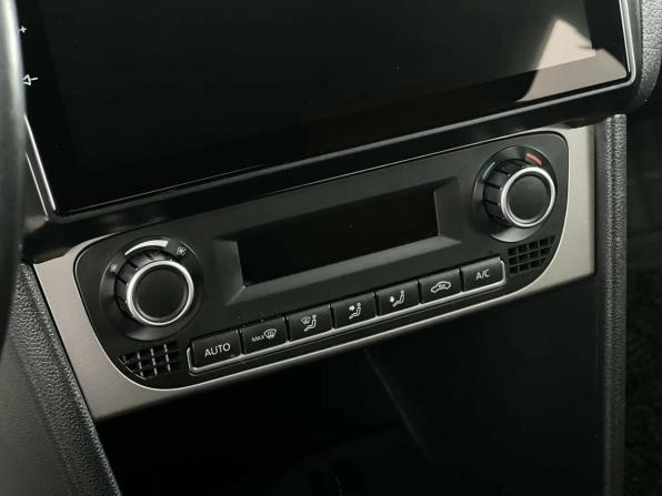 Volkswagen Polo V Рестайлинг с пробегом 2015 года, цена 895 000 рублей, 179030 км, седан, Автокод Объявления