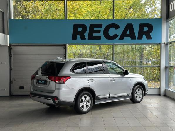 Mitsubishi Outlander III Рестайлинг 3 с пробегом 2020 года, цена 2 435 000 рублей, 58282 км, внедорожник, Автокод Объявления
