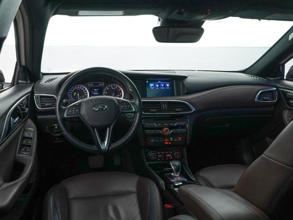 Infiniti Q30 с пробегом 2019 года, цена 2 419 000 рублей, 83009 км, хэтчбек, Автокод Объявления