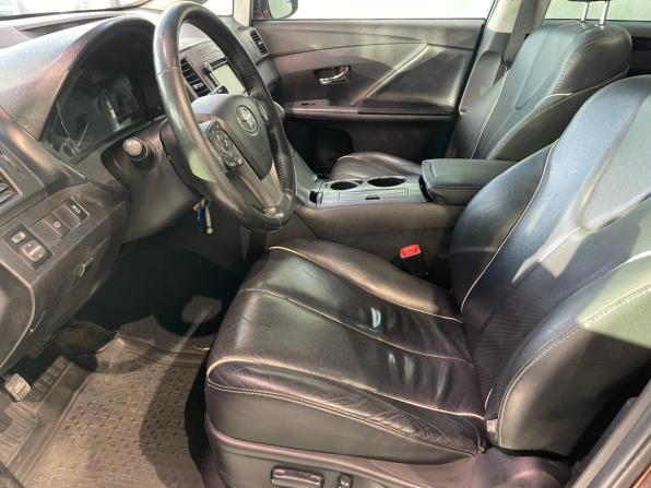 Toyota Venza I Рестайлинг с пробегом 2013 года, цена 1 960 000 рублей, 198944 км, внедорожник, Автокод Объявления