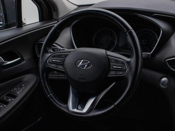 Hyundai Santa Fe IV с пробегом 2019 года, цена 2 945 000 рублей, 68400 км, внедорожник, Автокод Объявления