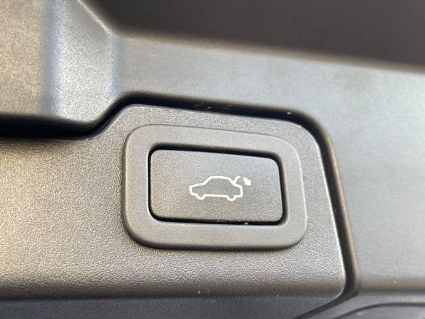 Land Rover Range Rover Evoque I Рестайлинг с пробегом 2015 года, цена 2 439 000 рублей, 159024 км, внедорожник, Автокод Объявления