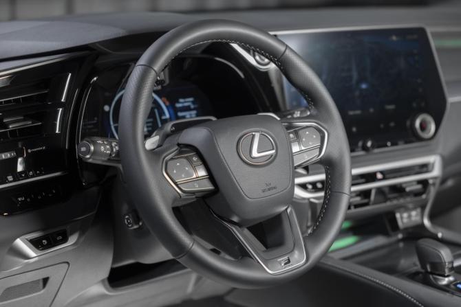 Новый Lexus RX V 2025 года, цена 14 500 000 рублей, внедорожник, Автокод Объявления