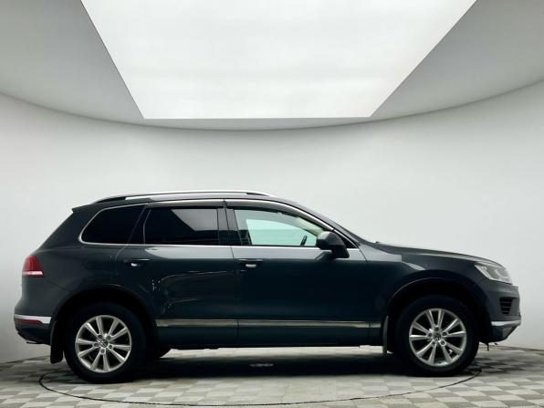 Volkswagen Touareg II Рестайлинг с пробегом 2016 года, цена 3 099 000 рублей, 176000 км, внедорожник, Автокод Объявления