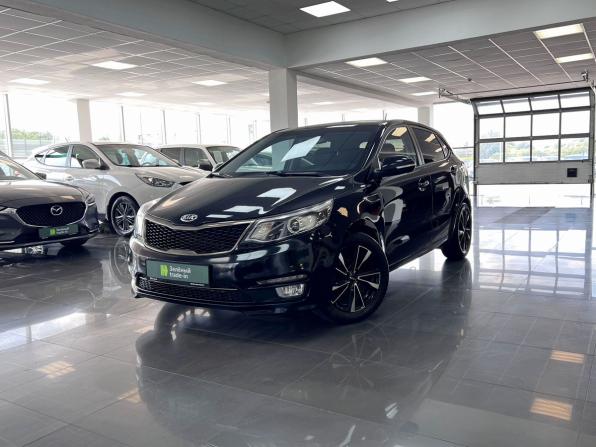 Kia Rio III Рестайлинг с пробегом 2016 года, цена 995 000 рублей, 136890 км, хэтчбек, Автокод Объявления