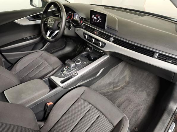 Audi A4 V (B9) с пробегом 2016 года, цена 1 691 000 рублей, 174582 км, седан, Автокод Объявления